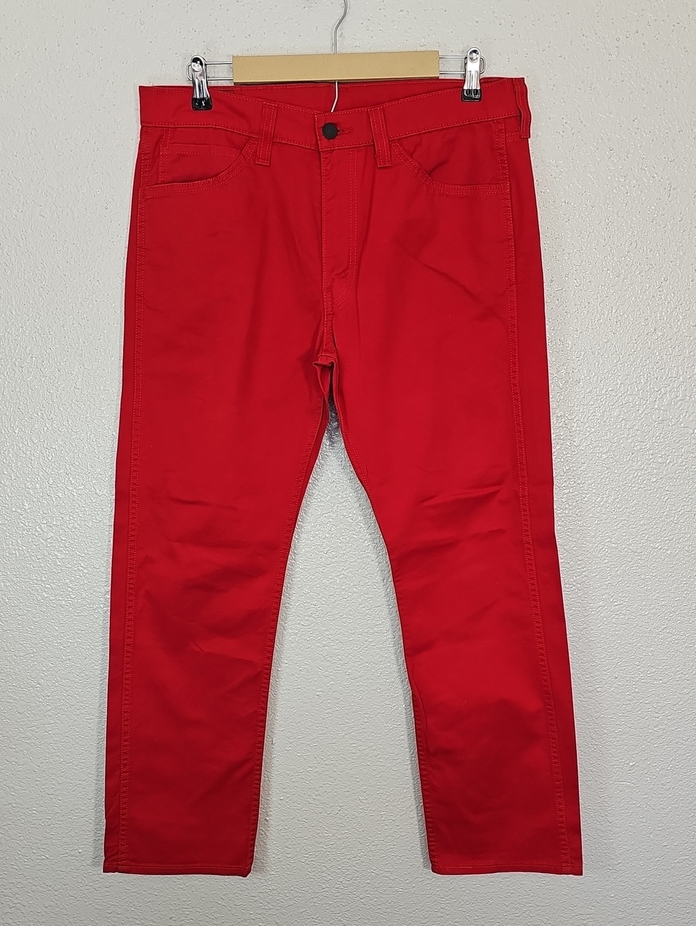 Levi's Red Men’s Jeans - Classic 5-Pocket Style. - Picture 4 of 8